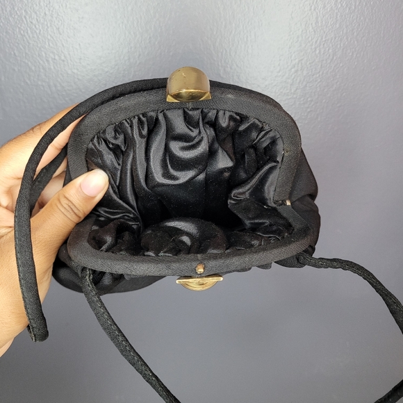 Vintage 1940s 1950s Puffy Round Black Evening Clutch Bag - Picture 3 of 4